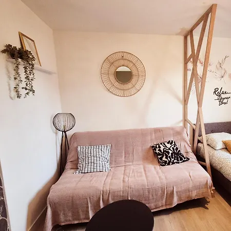 Eden Boheme - Chu, Parc Des Expos, Parking, Netflix Poitiers